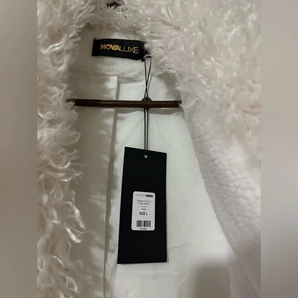 NWT Fashion Nova Cream Teddy Jacket fluffy mob wife attire stylish - Picture 5 of 7